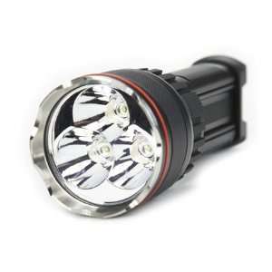  EagleTac M3C4 725 Lumens Cree R2 LED Flashlight 