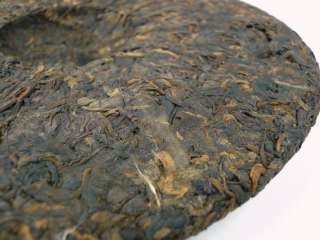 Menghai Dayi Pu Zhi Wei Puer Cake 2010 357g Ripe  