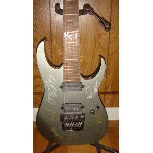  IBANEZ K 7 SIGNED BY ORIGINAL MEMBERS KORN Musical 