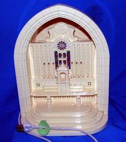 VTG 1950 PLASTIC RAYLITE LIGHTED MUSIC BOX CHURCH ALTAR   EASTER 
