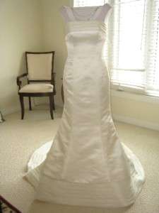 Victorias Bridal 8103 Candlelight Wedding Dress Gown size 6 Trumpet 