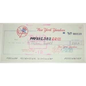  Elston Howard SIGNED Yankees Payroll Check: Sports 