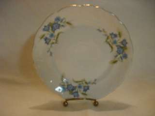 WALBRZYCH CHINA MADE IN POLAND CAKE/BREAD PLATE 6 3/4  
