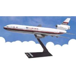  DC 10 30 Laker Airways 1/250 (SKYTRAIN)