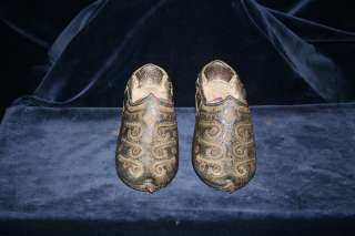 VERY OLD ANTIQUE OTTOMAN TURKISH ORNAMENTED LEATHER WOMEN SHOES  
