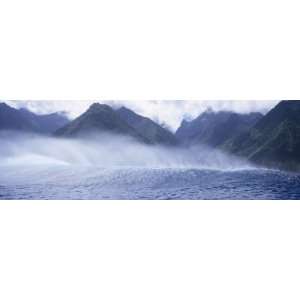 Rolling Waves and Mountains, Tahiti, French Polynesia Photographic 