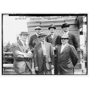 Photo Billy Gibson, H.Y. Steffen, Theo. Hardeen, Leonard Hicks, Willie 