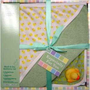  Wash and Dry Bathtime Boxed Gift Set in MINT Baby