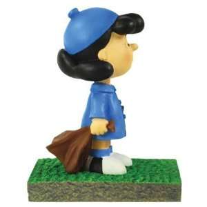 Peanuts   Lucy Bus Stop Figurine