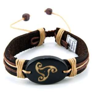    Trendy Celeb Genuine Leather Bracelet   CELTIC TRISKELE: Jewelry