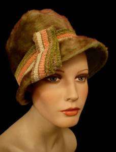 Vintage Red/Green Austrian Fur Felt Bucket Hat 1950’S  