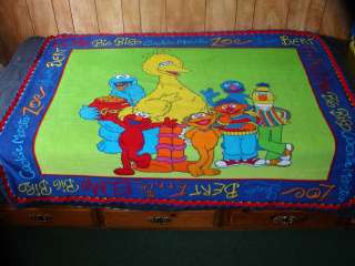 PICTURE PANEL BLANKET  BIG BIRD AND FRIENDS   50x62  