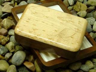 Premium Birdseye Maple/Walnut Wood Fly Box with Mayfly  