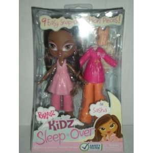  Bratz Sleep Over Sasha Doll with 9 Snap on Pieces: Toys 