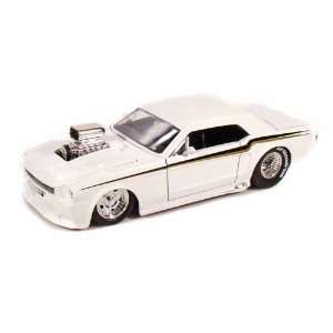  1965 Ford Mustang Blown 1/24 White: Toys & Games