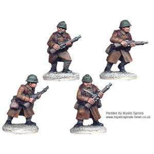     World War II: French Infantry with Carbines (4): Toys & Games
