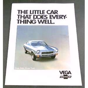  1972 72 Chevy Chevrolet VEGA BROCHURE Coupe GT Panel 