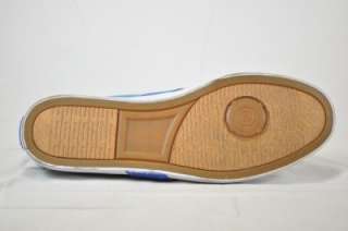 Canvas shoe, rubber sole, canvas upper. Classic casual hi top sneaker 