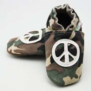   Peace Sign Camouflage Soft Sole Leather Baby Shoe (18 24 mo): Baby