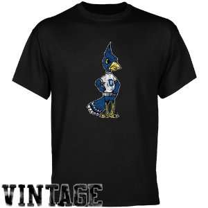  Creighton Bluejays Black Distressed Logo T shirt: Sports 