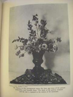 1933 MRS. WALTER HINE ARRANGEMENT OF FLOWERS PHOTOS  