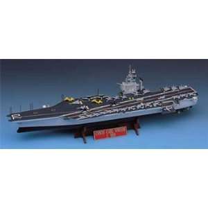  Academy   1/800 USS Carl Vinson CVN 70 (Plastic Model Ship 