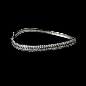  Silver Crystals Wavy Bangle Bracelet: Jewelry