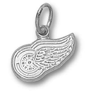  Detroit Red Wings Official Logo Pendant   NHL Jewelry 