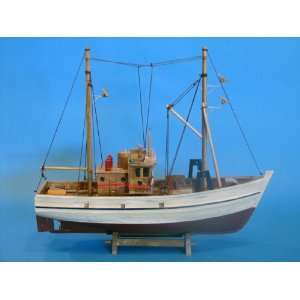  Early Riser 17 Fully Assembled Fishing Boat Model Wooden 