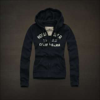 , 40% Polyester. Soft waffle Lined drawstring Hood. Classic Hollister 