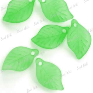 60 Green Smooth Leaf Charm Acrylic Plastic Beads AR0270  