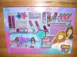 Disney SHAKE IT UP Girls Rocky & CeCe GET IN THE GROOVE COSMETIC SET 