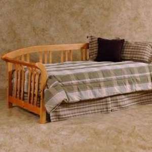  Hillsdale Furniture Dorchester Daybed in Country Pine 