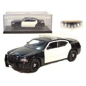  Jada 1/24 Dodge Charger R/T POLICE Car   BLACK & WHITE 