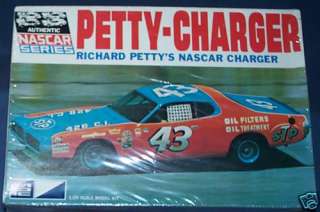 MPC RICHARD PETTYS #43 STP NASCAR DODGE CHARGER MODEL  