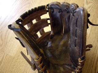   Series Type F baseball glove louisville slugger RHT adult 11.5  