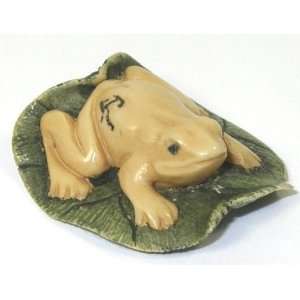    Frog on Lotus Leaf ~ Mini Mammoth Ivory Netsuke